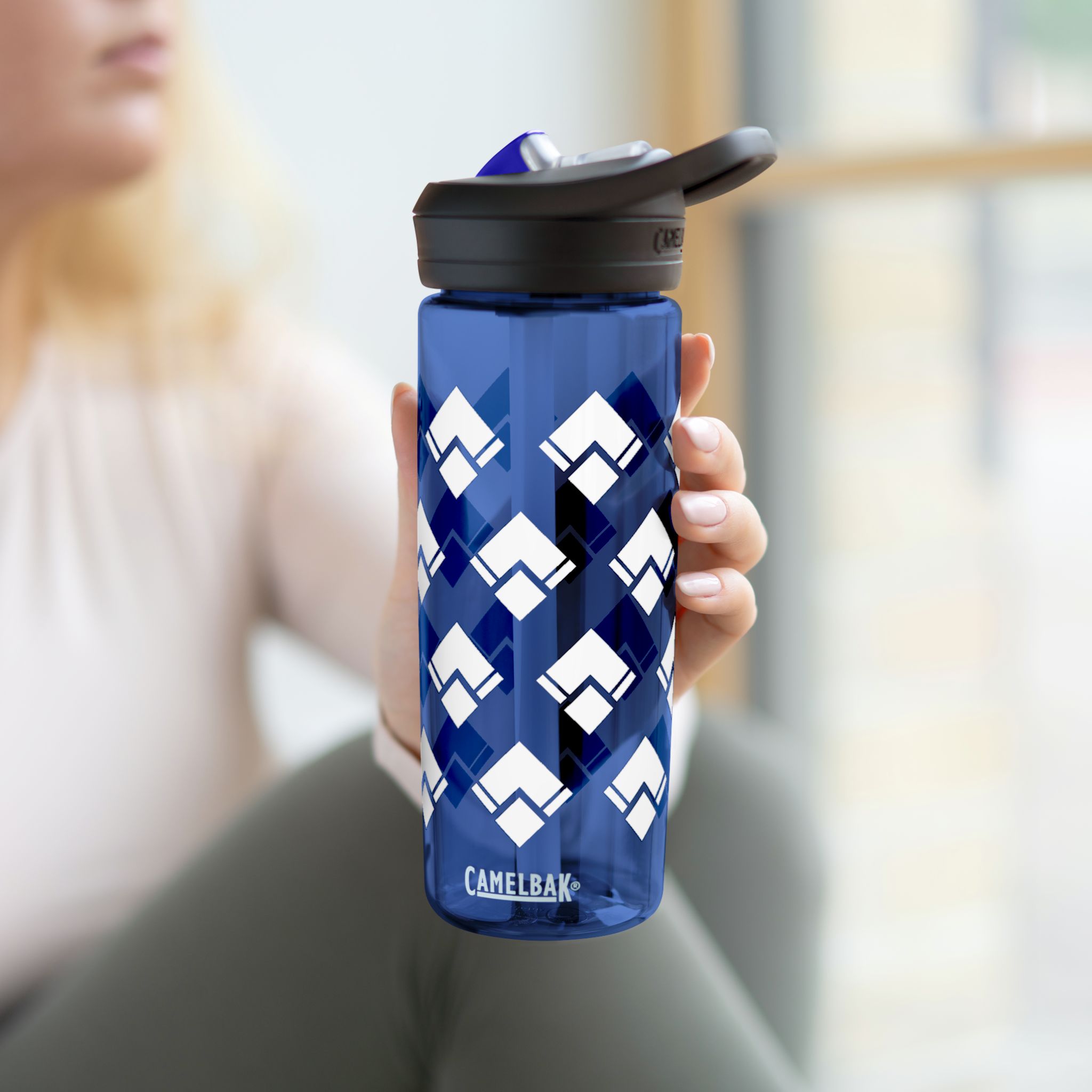 Komorebi CamelBak Water Bottle - Image 11